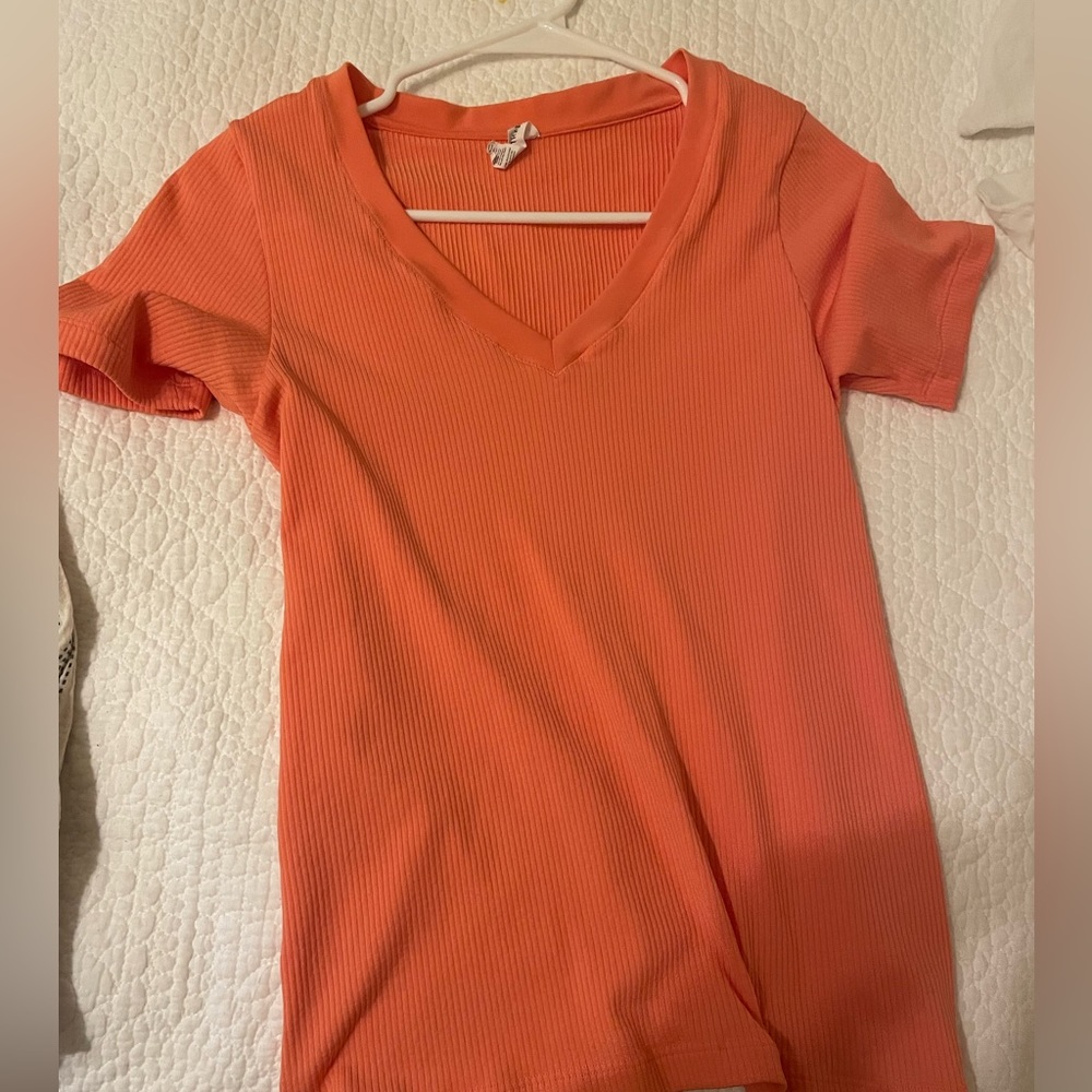 Athleta orange top